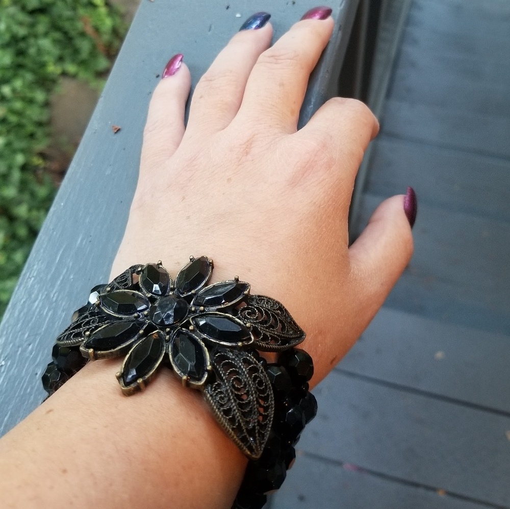 Cookie Lee Beaded Flower Bracelet